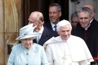 Queen-Elizabeth-and-Pope-Benedict-Exit-Holyroodhouse.jpg